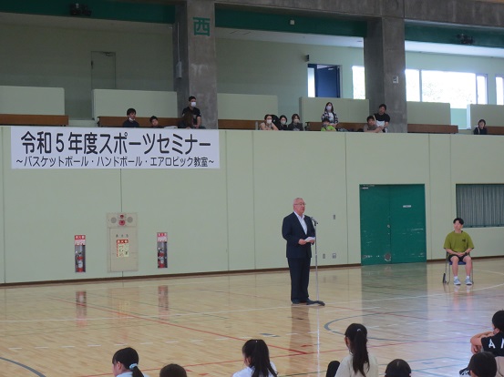 挨拶の様子