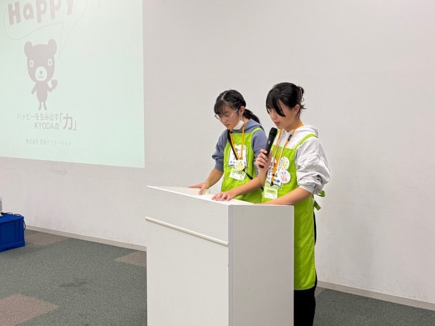 子ども司書のお手伝いの様子