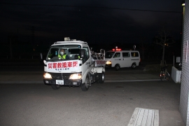 広野町から「災害救援車庁」と書かれた給水車が帰還した様子の写真