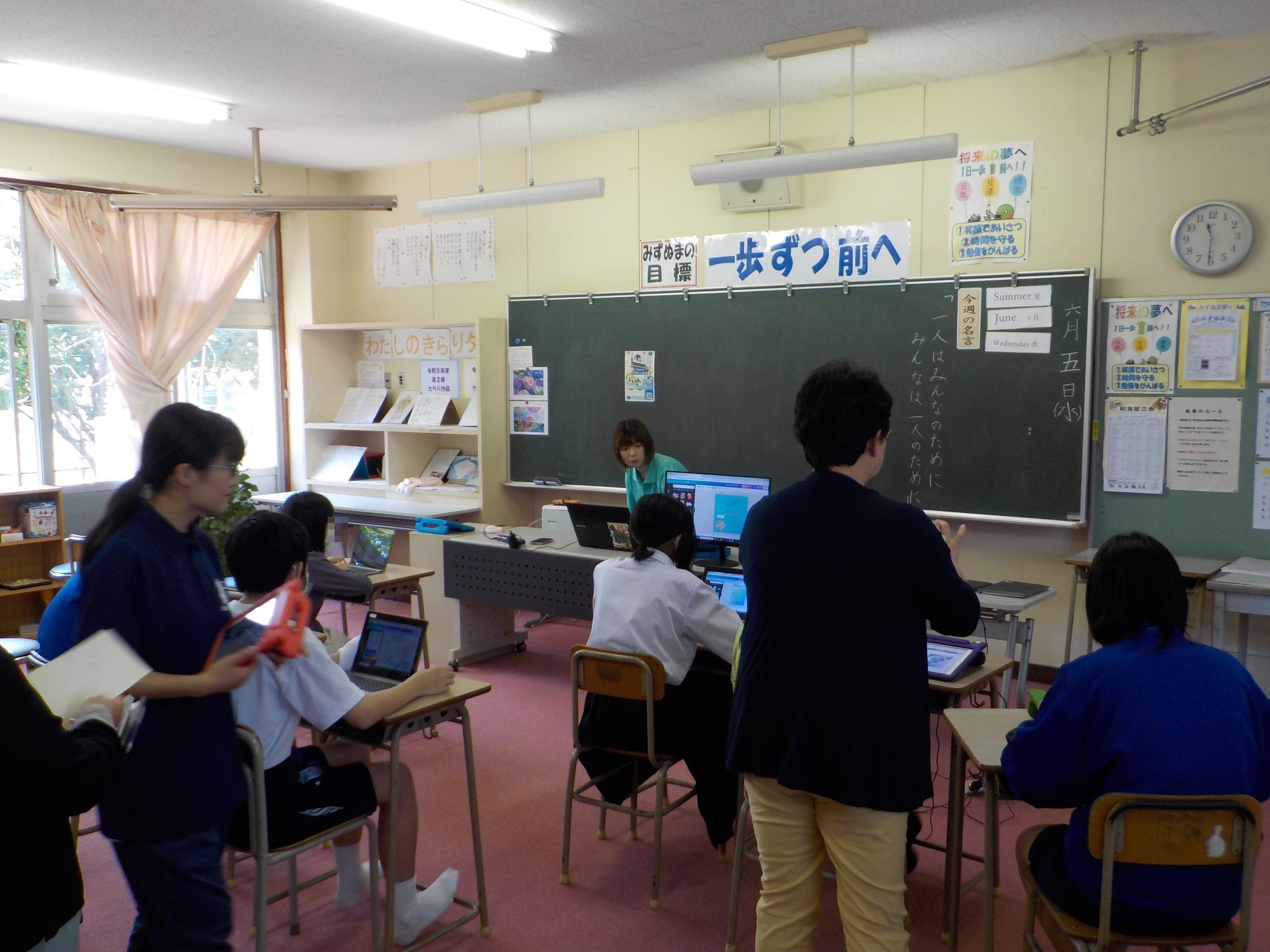 プログラミング教室風景