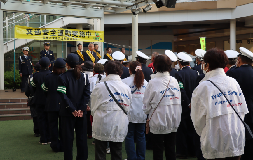 冬の交通事故防止運動