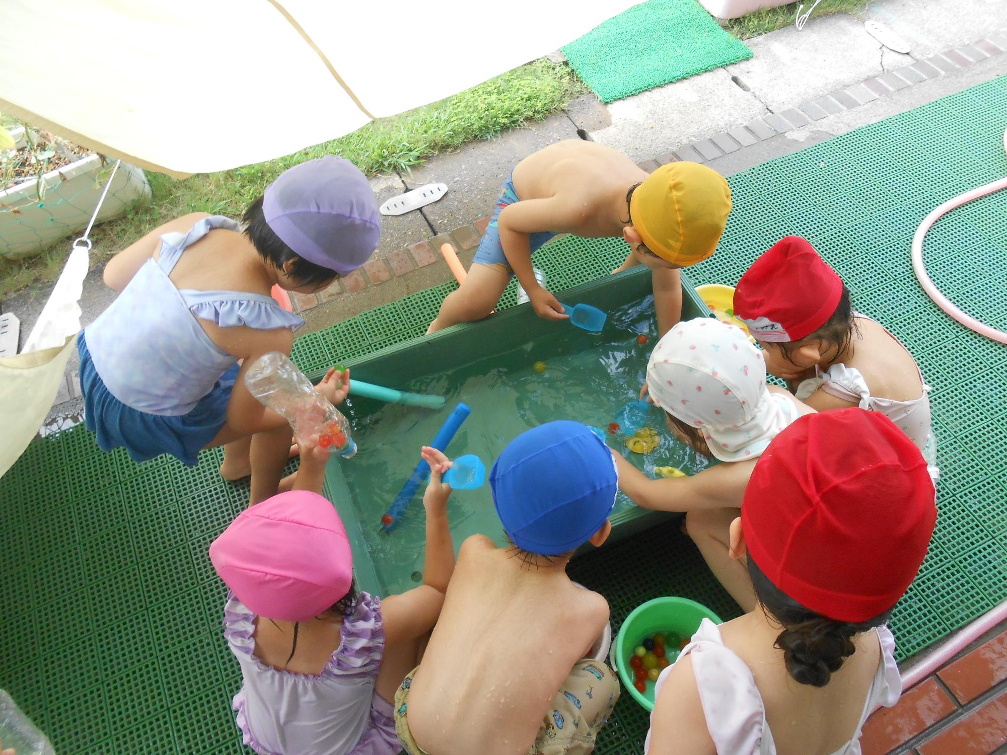 水遊び