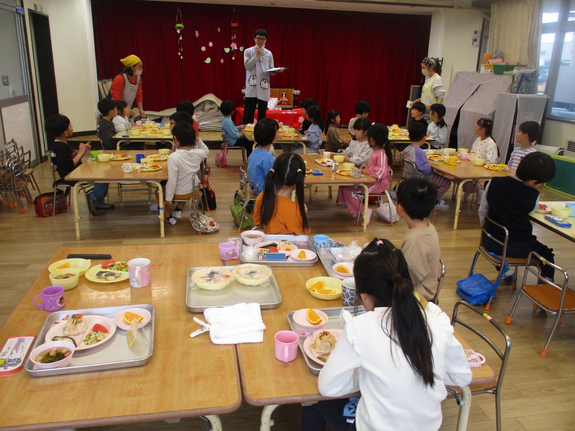 ひなまつり誕生会会食