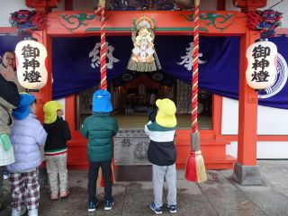 初詣に行ったよ！今年もよろしくお願いします！