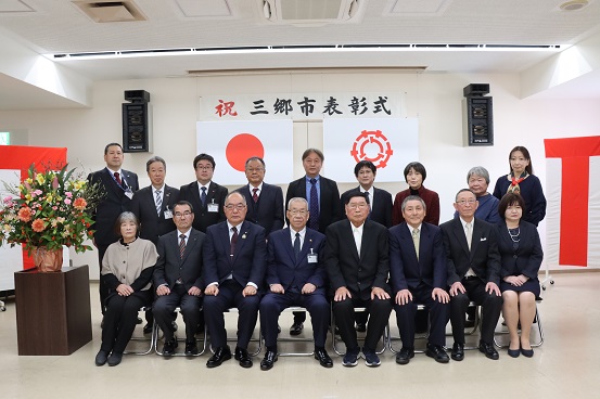 受賞者のみなさまと記念撮影