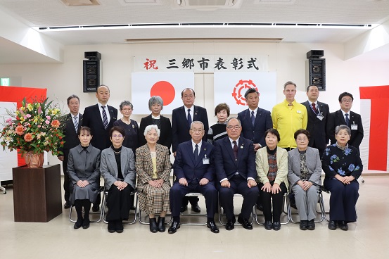 受賞者のみなさまと記念撮影