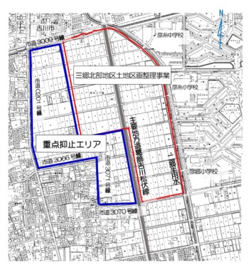 三郷北部地区土地区画整理事業区域周辺 西側地域の重点抑止エリアを青色線で囲んで示している地図