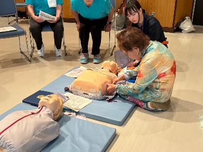 応急手当指導中の様子
