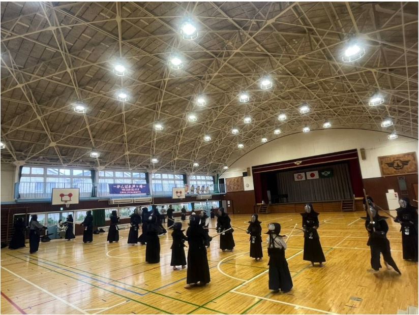 新和剣友会大人から子どもまで幅広く稽古
