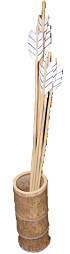 竹筒の中に、細い竹で作られた矢が数本入っている写真