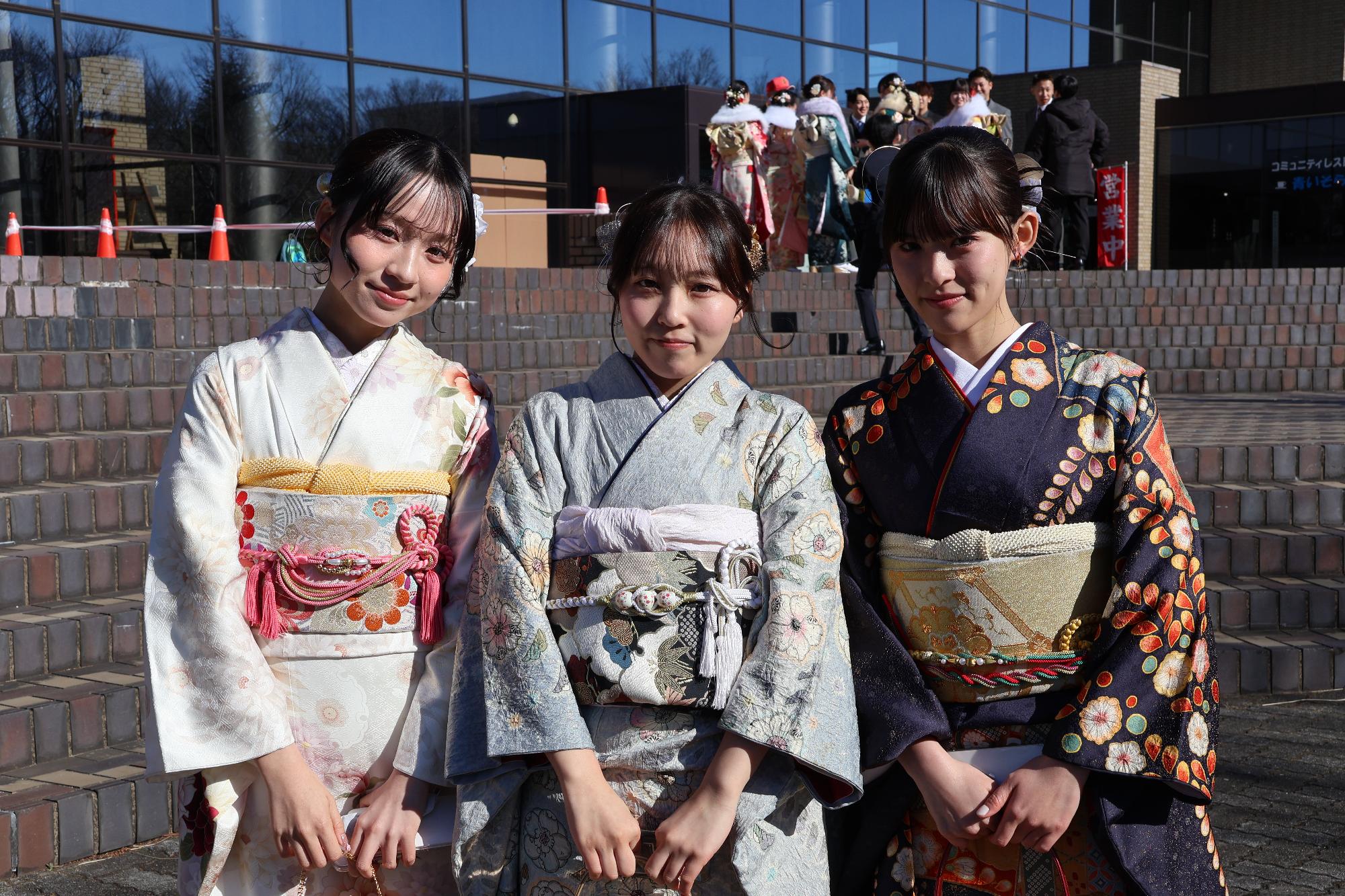 二十歳のつどい2026会場外のようす